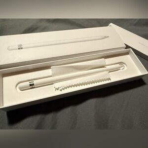 Apple Pencil - Lightly Used
